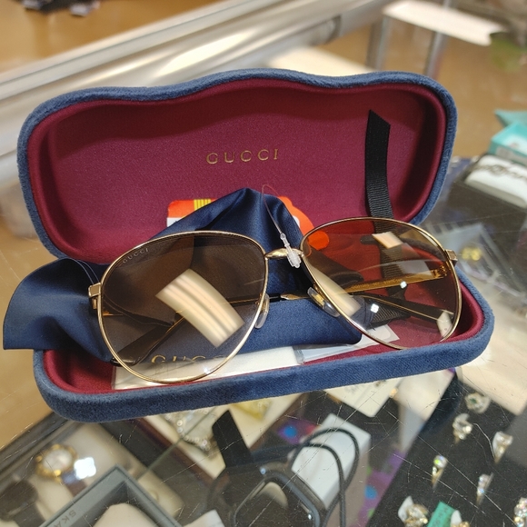 Gucci GG0138S Aviator Green Black Red Sunglasses